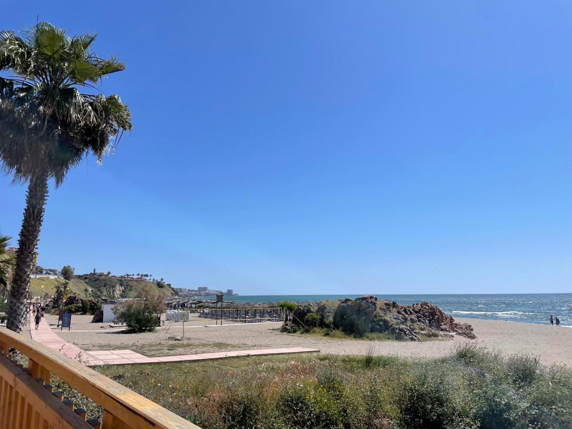 Fuengirola Beach Apartment By Stay Belonio Dış mekan fotoğraf